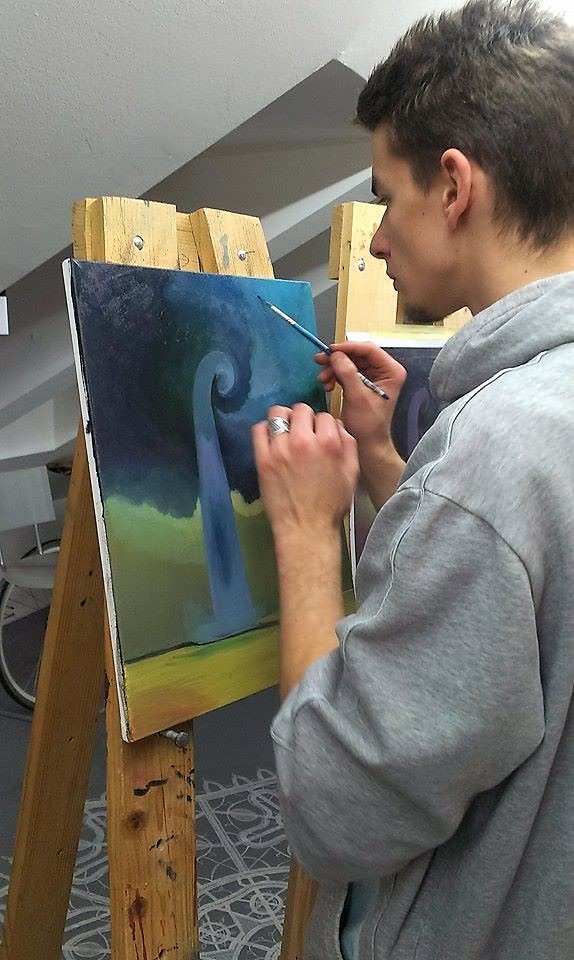 Painting in the art studio Hrvoje Majer