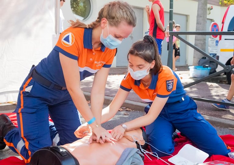 EVERYONE NEED BASIC KNOWLEDGE OF FIRST AID