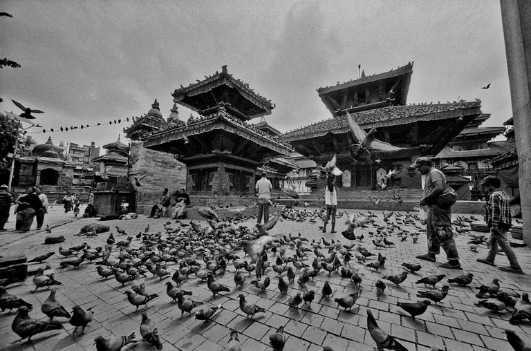 film_kathmandu_temple.jpg