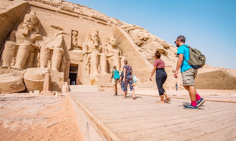 abu_simbel_temple_egypt_tours_portal.jpg