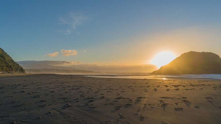 nz_beach_4.jpg