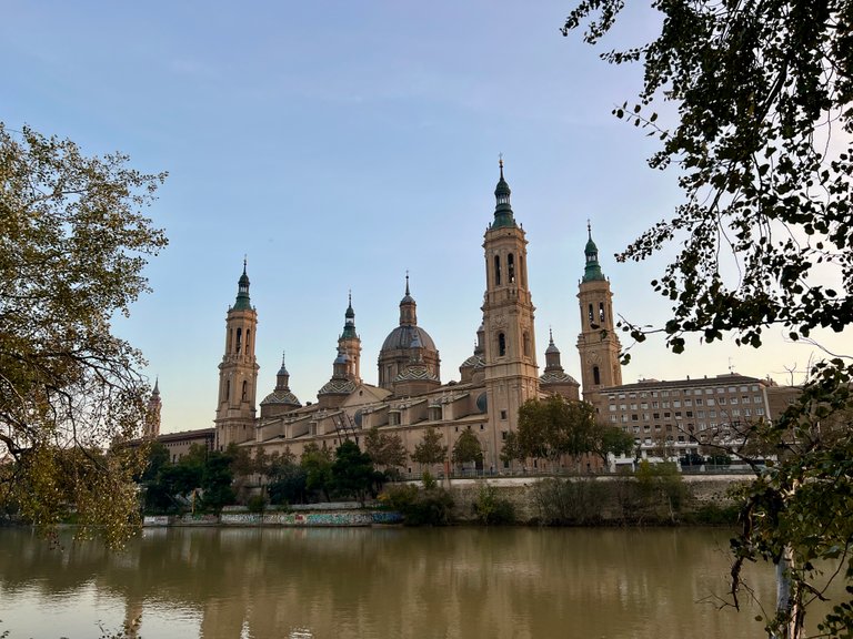 Camino Natural del Ebro al atardecer // Ebro Nature Trail at sunset