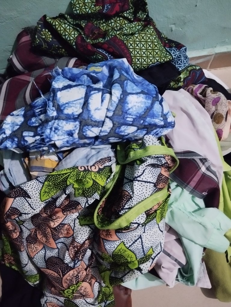 Weekend engagement wk226-Unfolded Laundry.