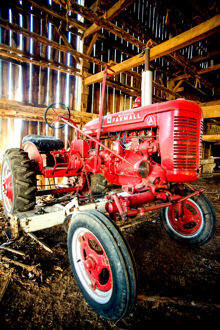 tractor_barn_3_color_copy.jpg