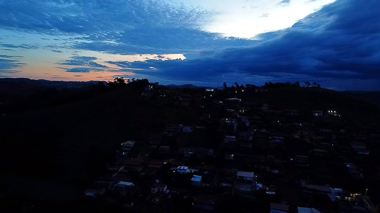 Before the storm [EN/PT/ES]