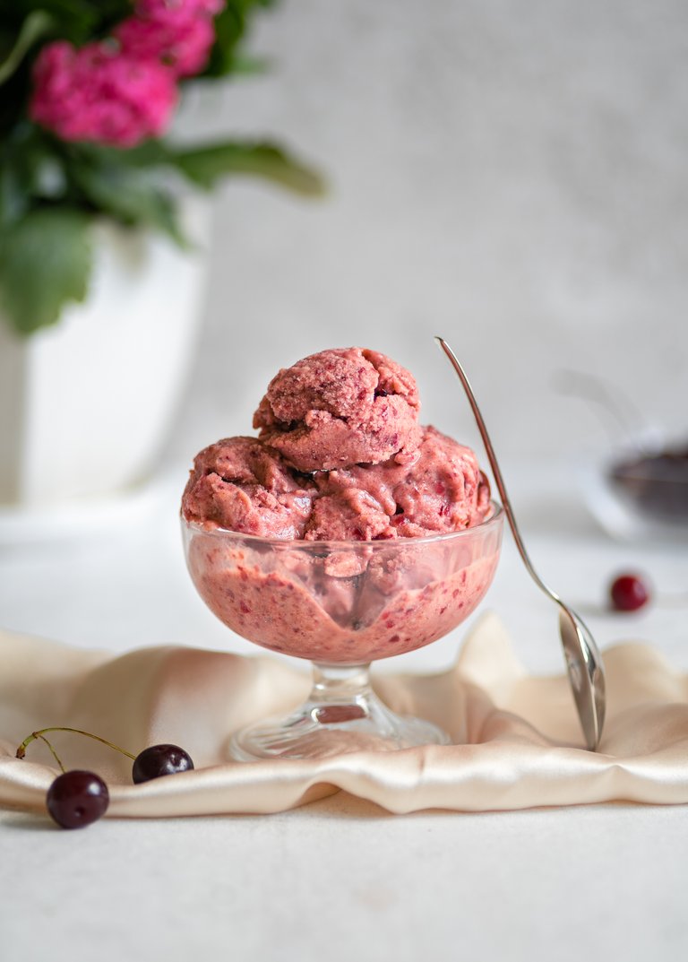 Refreshing Cherry-Banana Ice Cream