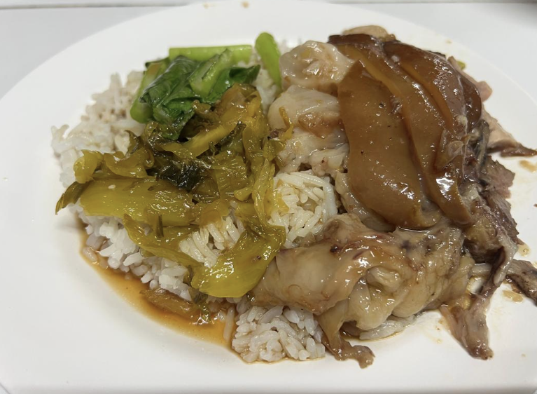 Food is heaven !! Anyone know what it being called in Thai?