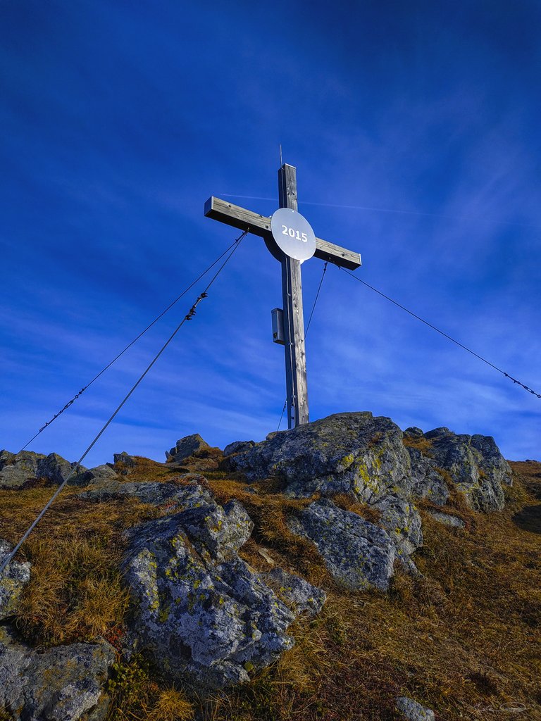 Mirnock Mountain Hiking - Rindernock Peak Cross