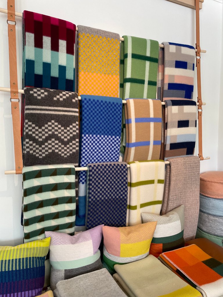 A wall of colourful wool blankets in Lagom 142