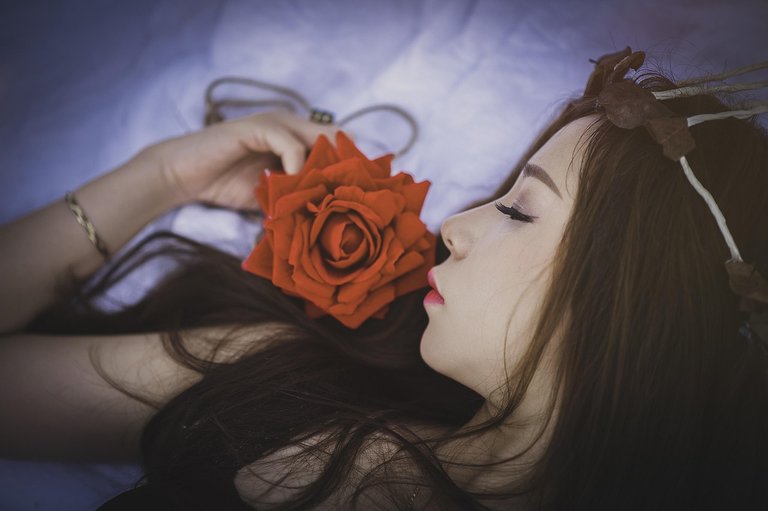 How much sleep should a person of any age get? And the importance of sleep in our lives