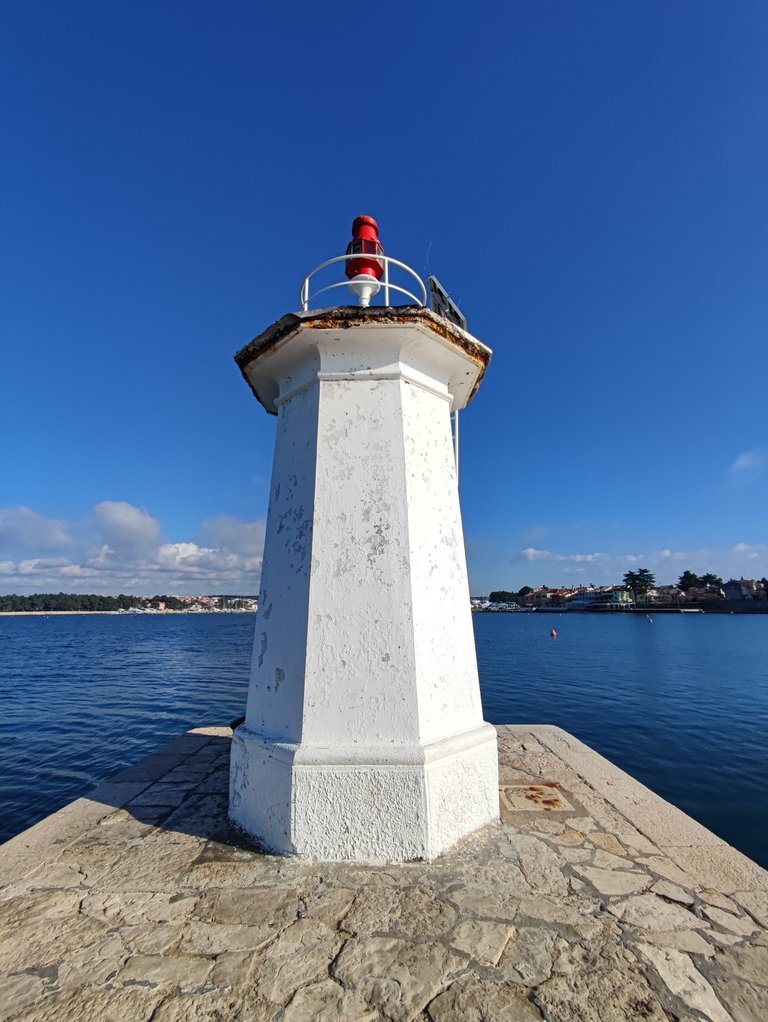 novigrad_lighthouse_2.jpg