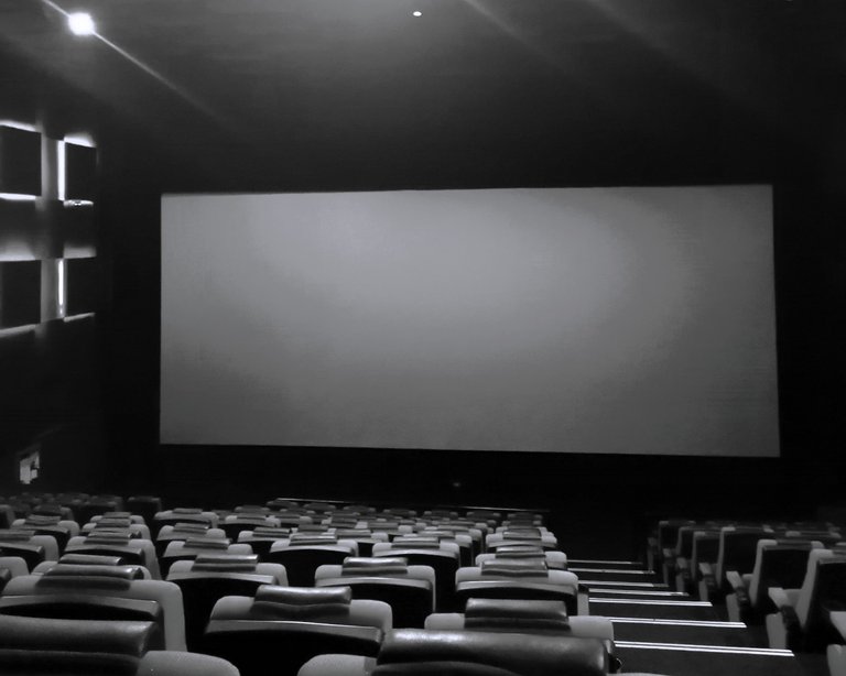 My Solo Cinema Experience | PhotoFeed Contest - Black & White Photography Round #127