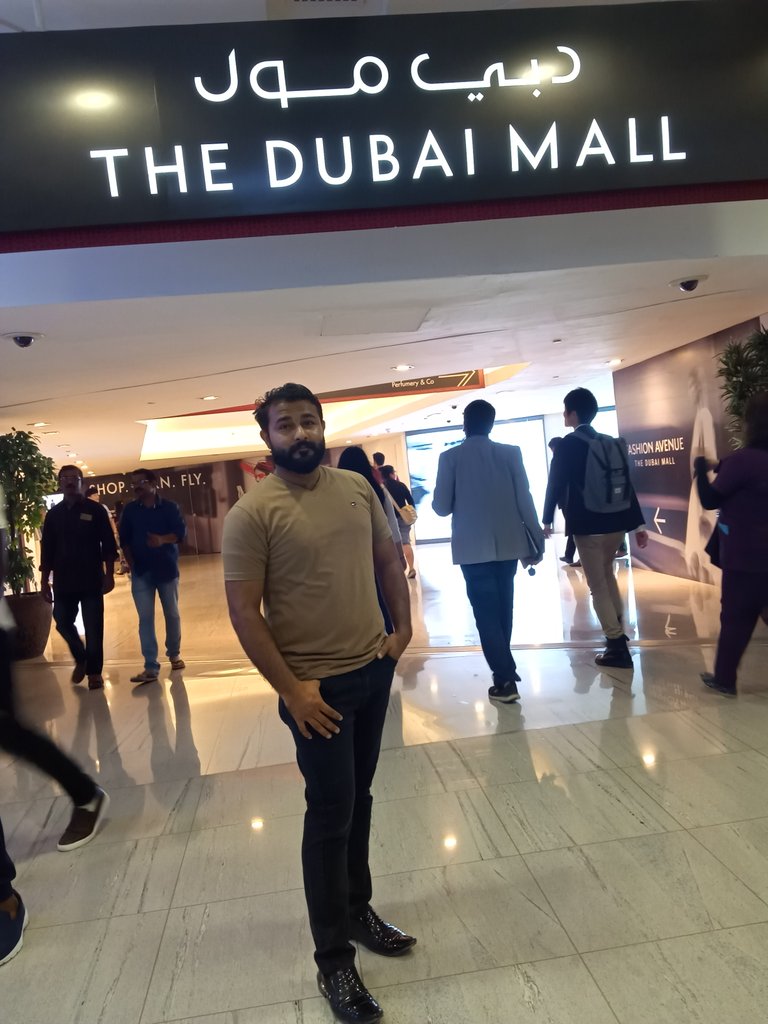 dubai_mall.jpg