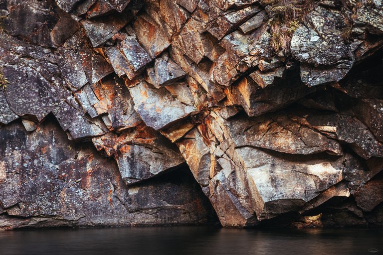 Abstract Photography | Intimate Landscape Photography - interesting Rock Formation