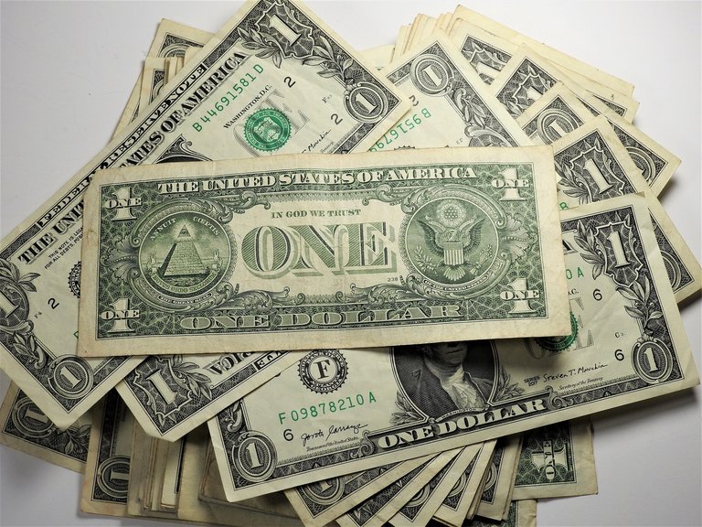 [Source](https://pixabay.com/photos/money-dollar-finance-currency-5405463/)