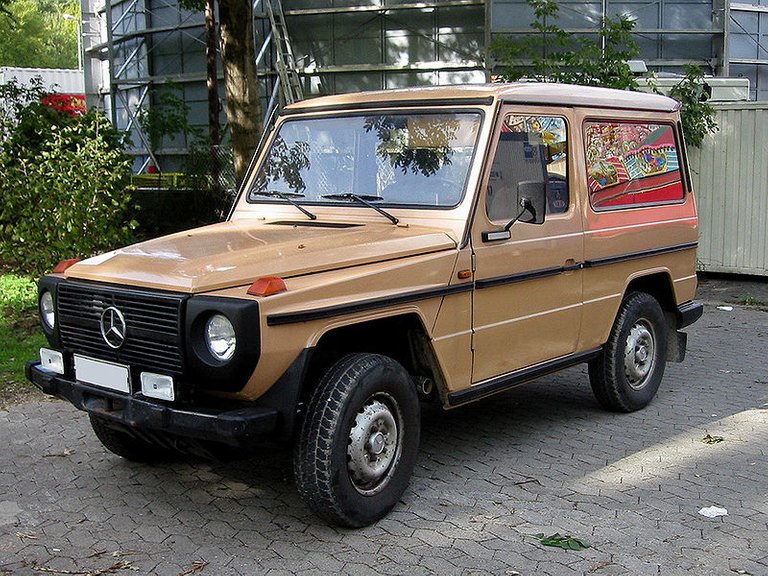 800px_mercedes_g_v_sst.jpg