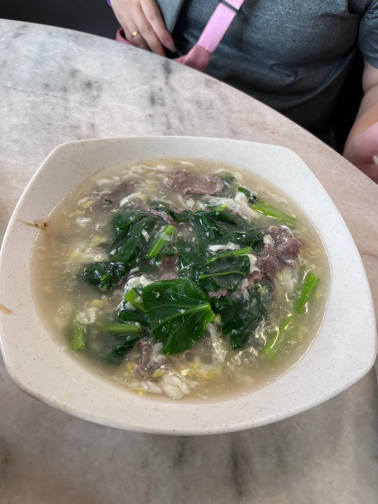 A popular Malaysian-Chinese dish featuring flat rice noodles (hor fun) drenched in a rich, silky egg gravy. This dish is best eaten hot. 