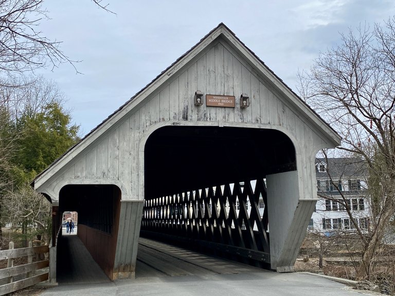 Middle Bridge