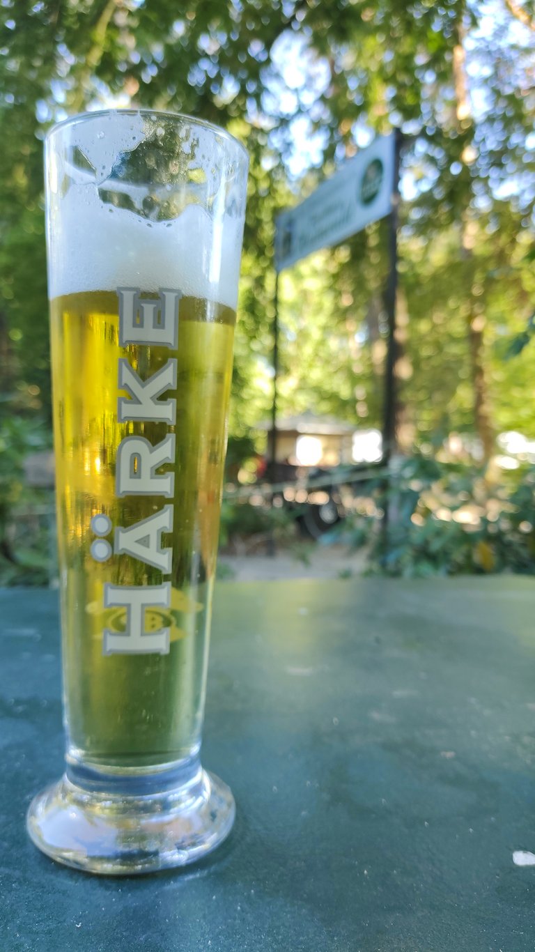 Ein frisches Harke im Forsthaus Hainwald