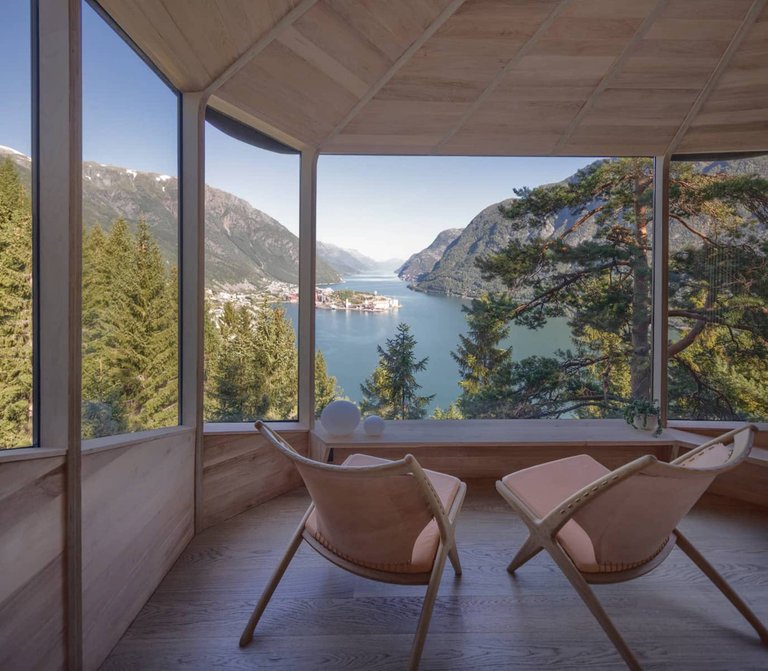 Nothing defines Lagom Design better than this Norwegian Cabin with a view