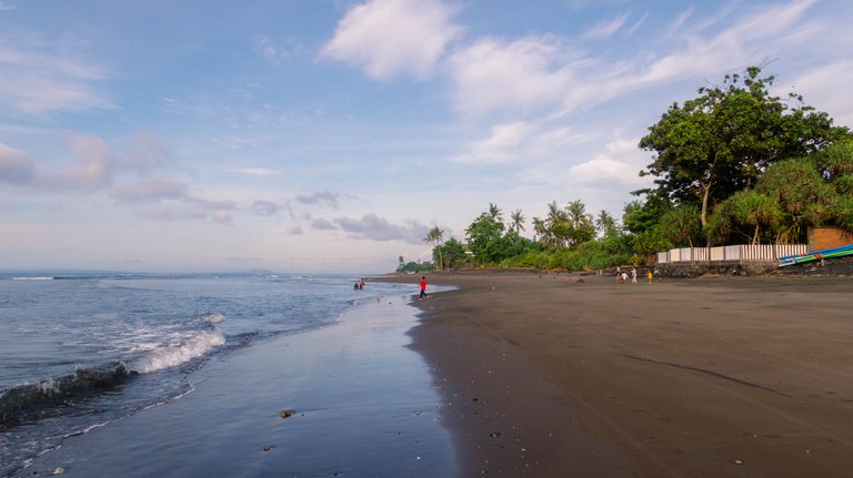 sublime_beach_walk_4.jpg