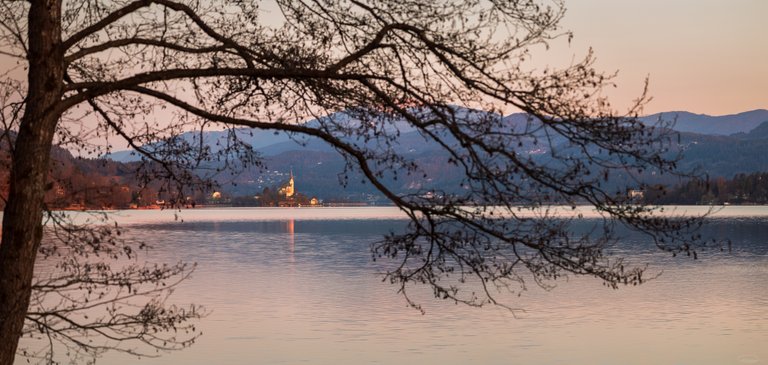 Peninsula and Church Maria Wörth at the Wörthersee