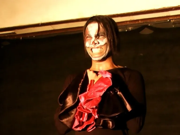 Foto de "abuelito Paco" en la puesta en escena de Alarcos Teatro de la obra "La niñita querida". Personaje interpretado por el actor aficionado Carlos Enrique Piñeiro