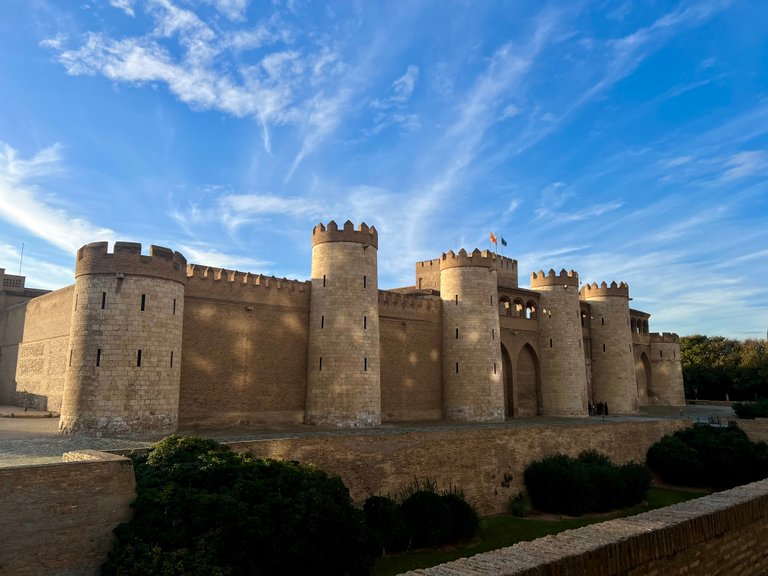 El Palacio de la Alegría: Aljafería en Zaragoza // The Palace of Joy: Aljafería in Zaragoza