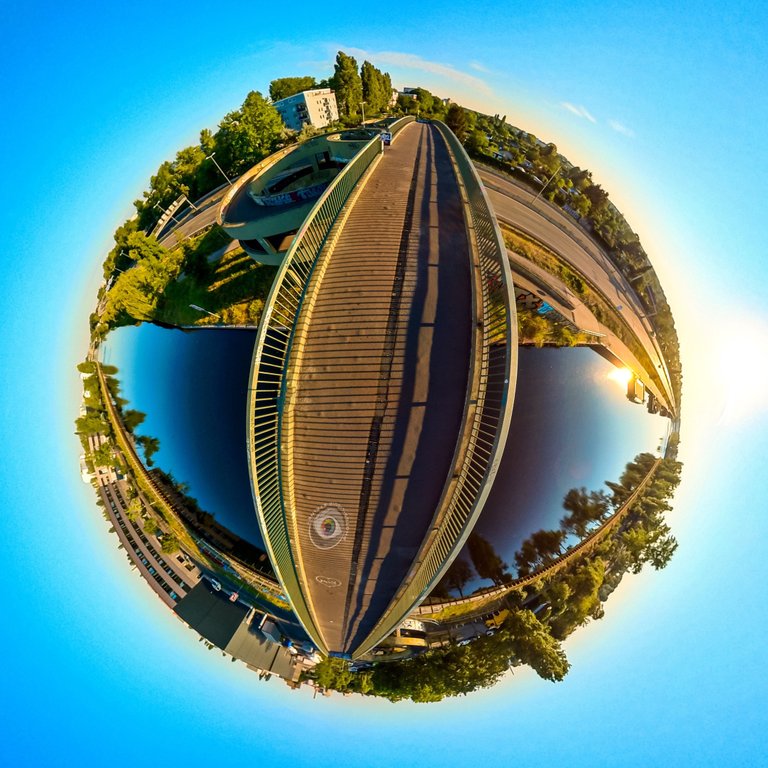 Tiny Planet Bridge 360