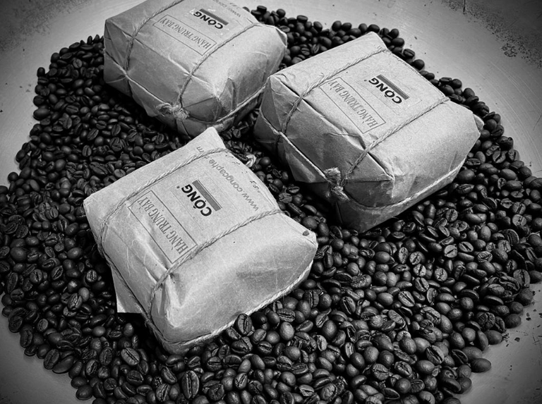  PhotoFeed Contest - Black & White Photography Round 129