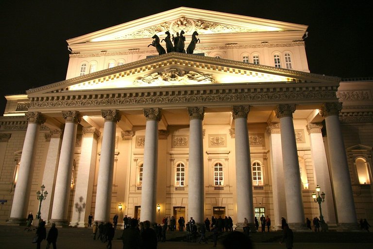 Curtain Up on Elegance: The Legendary Bolshoi Theatre in Moscow