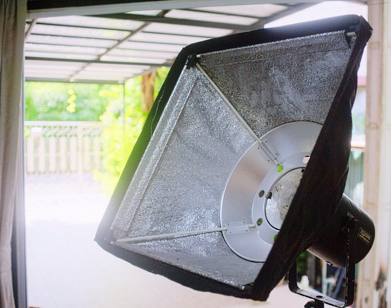 Studio lamp