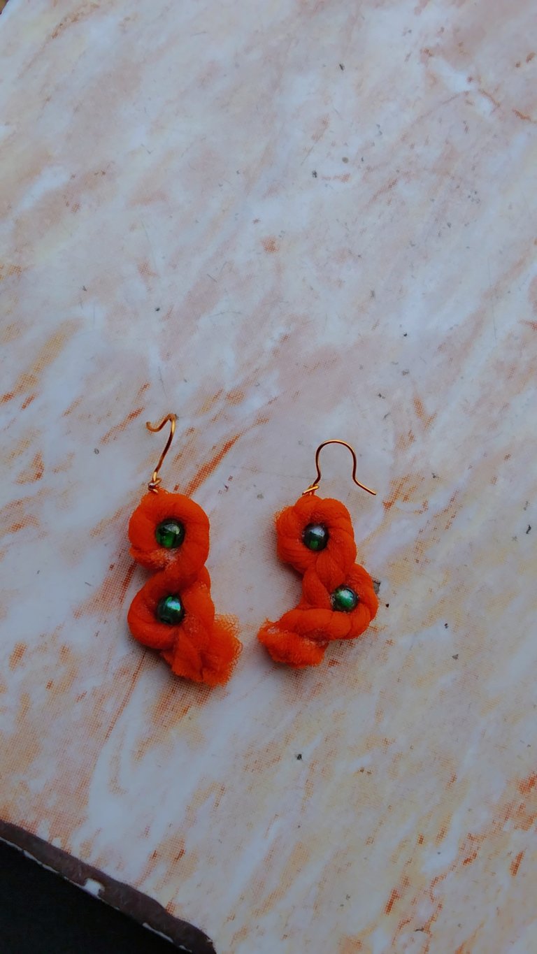 DIY - I made an earing for my self.