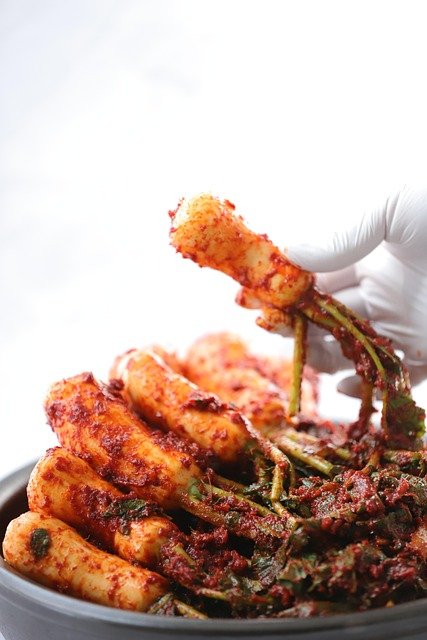 [Source] (https://pixabay.com/photos/kimchi-meal-dish-cuisine-food-7613327/