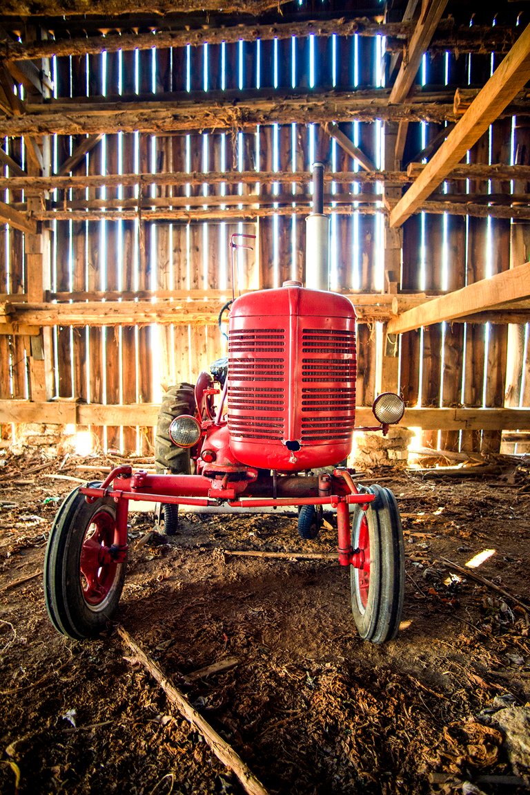 tractor_barn_2_color_copy.jpg