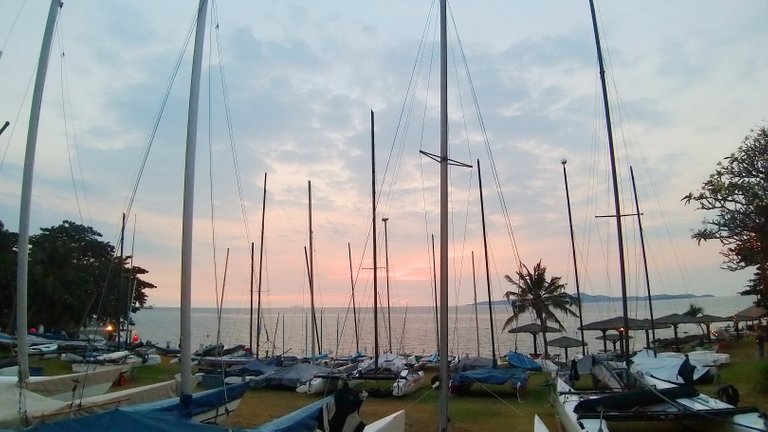 boats_and_sunsets_kohsamui99_026.jpg