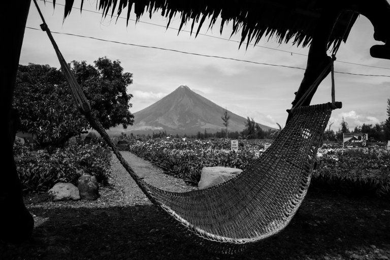 tranquil_and_solitary_swing_by_an_iconic_volcano_2.jpg