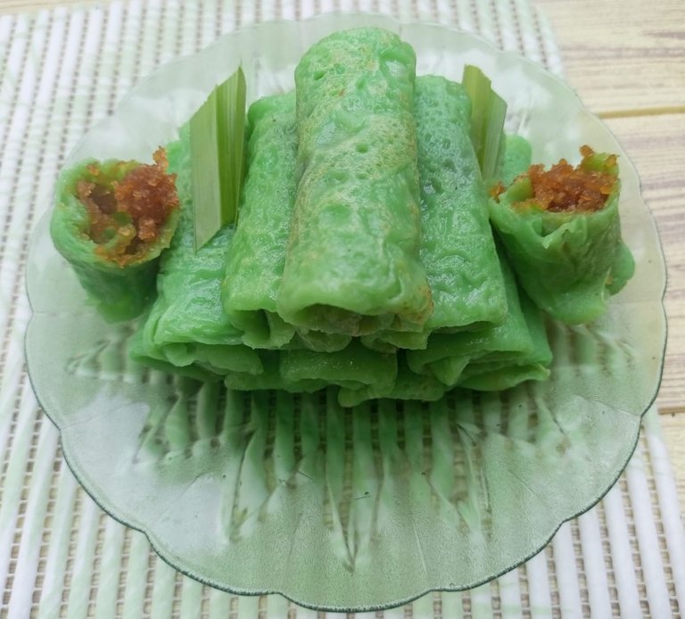 🍁make rolled cakes filled with coconut🍁