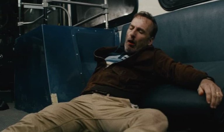 Golpeado hasta romper el asiento