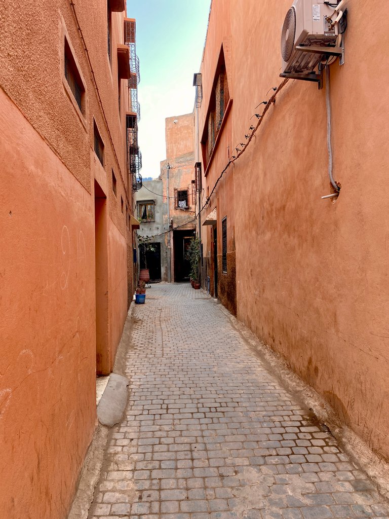 Jewish houses with exterior windows