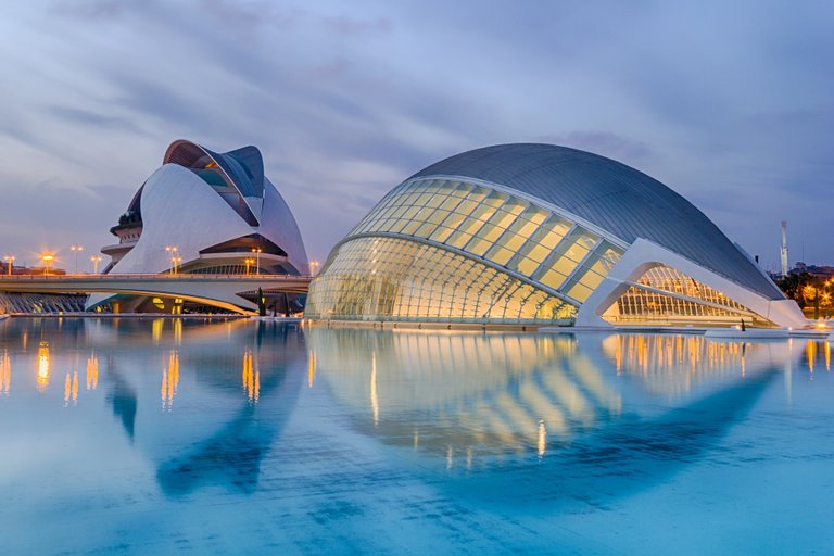 valencia_g5d0d457e6_1920.jpg