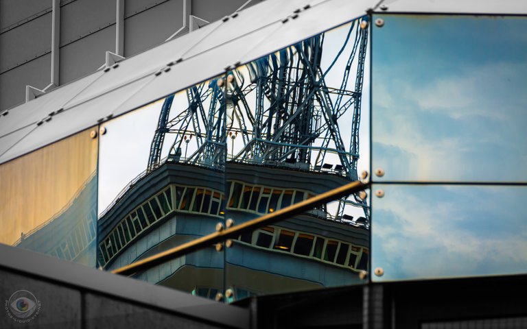 Radio Tower / Funkturm Reflection