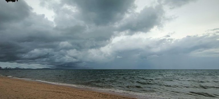 beach_clouds.jpg