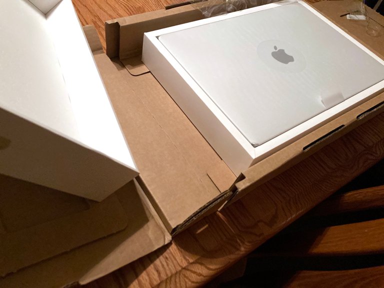 mac_unboxing_05.jpg