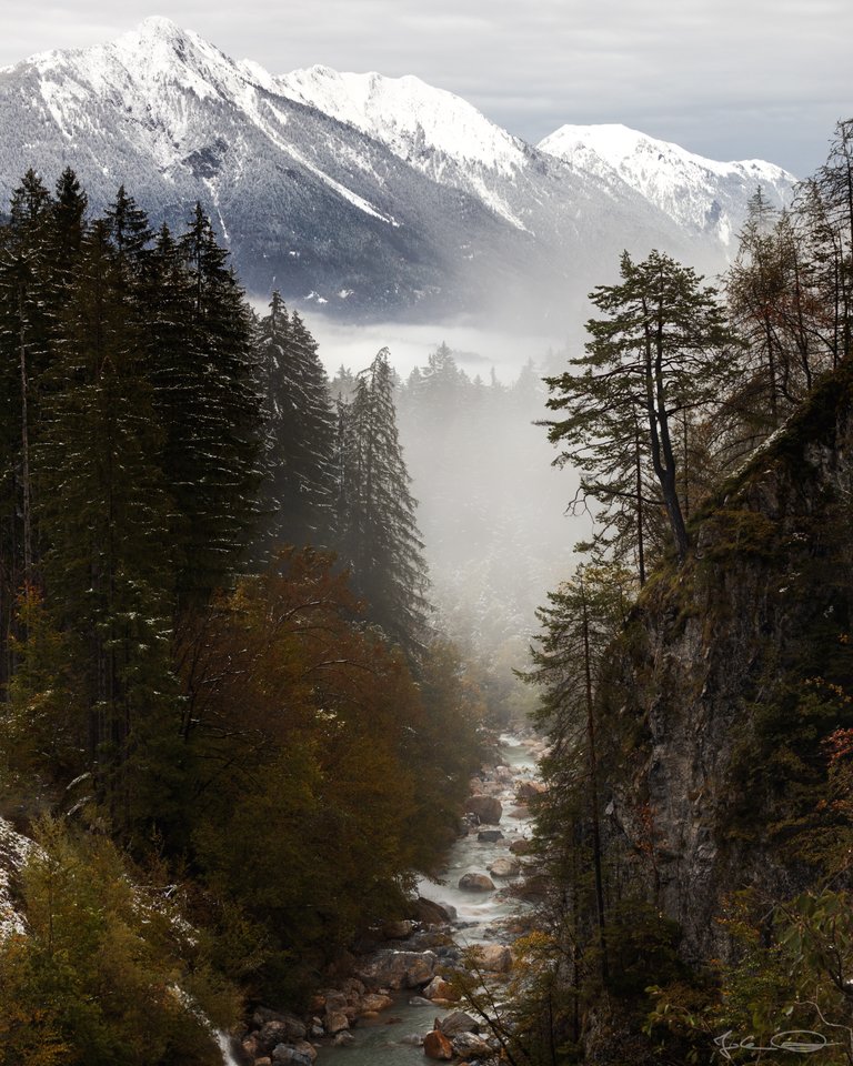 Snowy Mountains : Foggy Valley - view down the valley