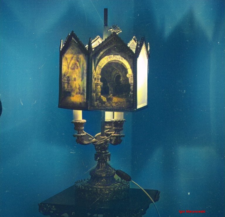 lamp335.jpg
