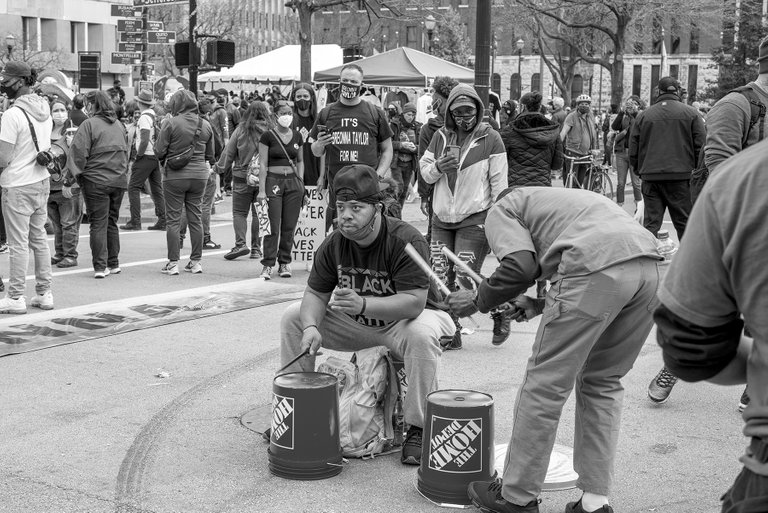 drummin_in_the_streets.jpg