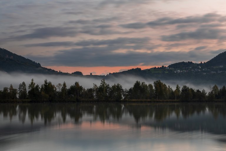 View over the reservoir towards north