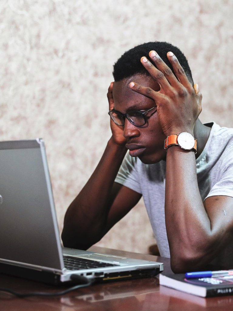 pexels_oladimeji_ajegbile_2696299.jpg