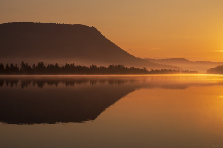 Autumnal Sunrise at the Reservoir